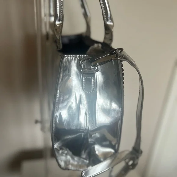 Silver Metallic Statement Tote Bag Fashion Made Me Do ItChain Strap GUNMETAL - Picture 6 of 9
